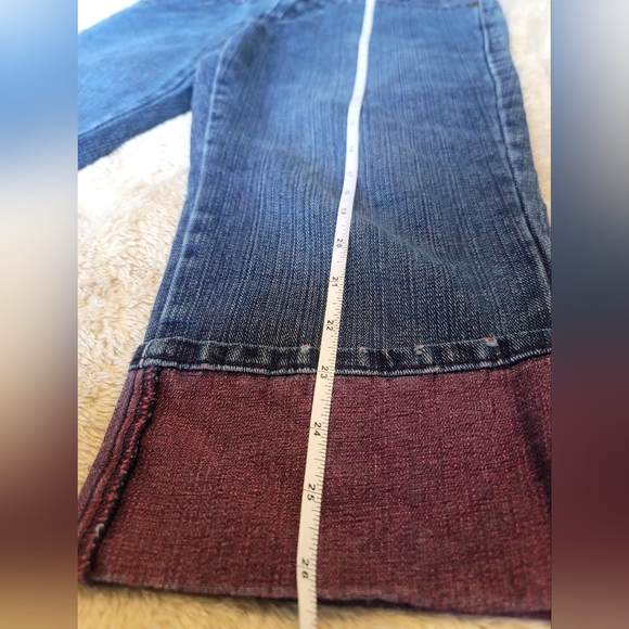 Vintage Levi's Pink Cuff "Worn Look" Capris Sz 11 - Picture 2 of 12